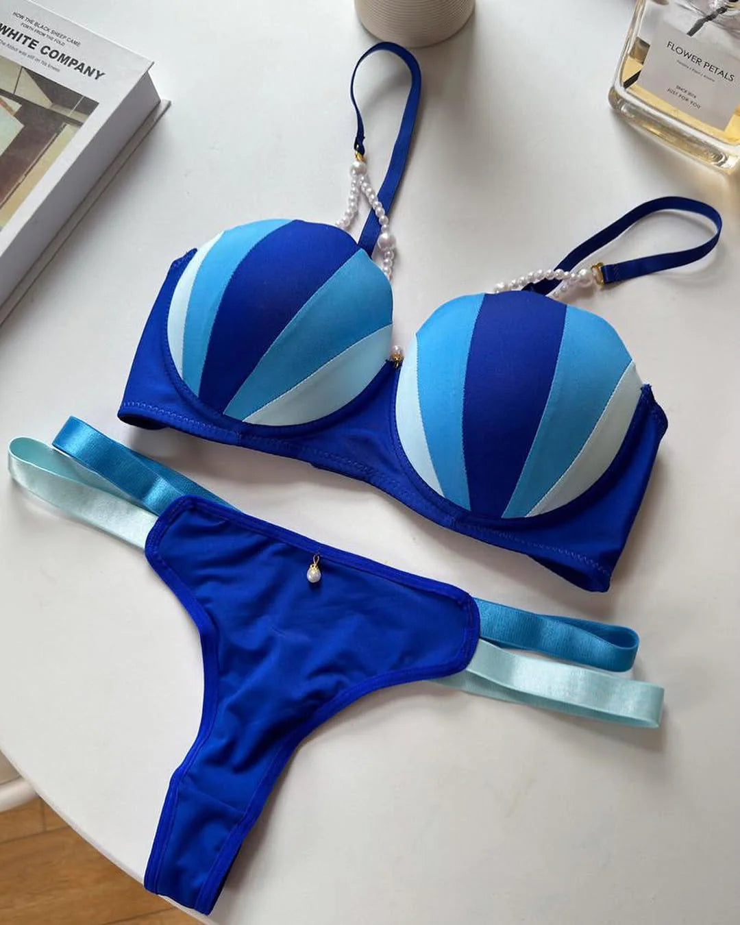 pearl-detailed straps Bra Set padded push up