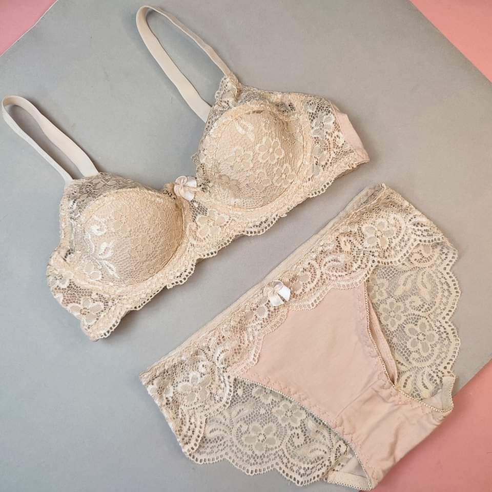 Glamour Rest Light Padded Bra Panty Set Ring Wired